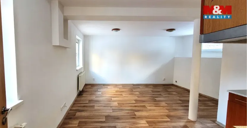 Pronájem bytu 1+kk, Jablonec nad Nisou, Rybářská, 29 m2