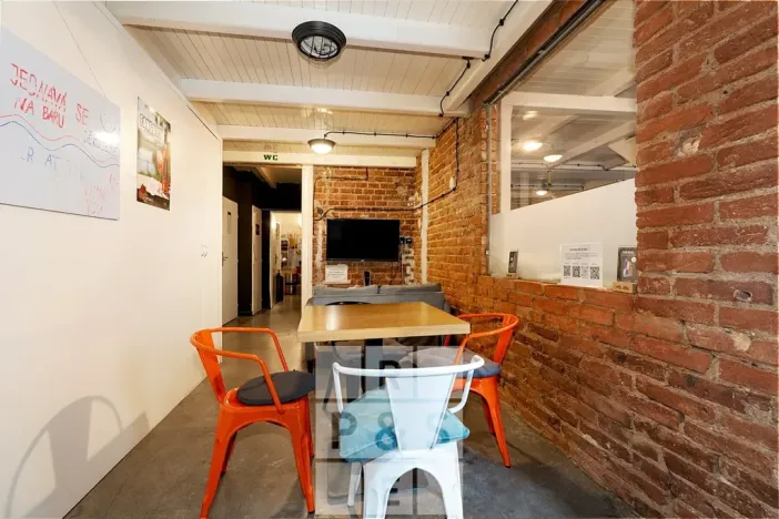 Prodej obchodního prostoru, Praha - Smíchov, Zborovská, 186 m2