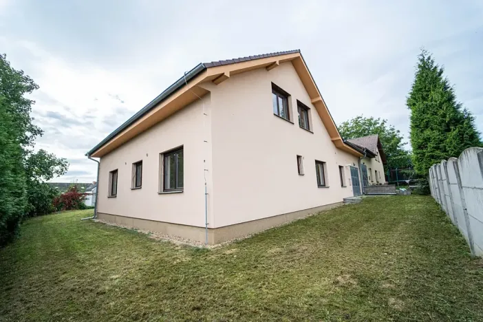 Prodej bytu 3+kk, Roztoky, Borkovského, 205 m2