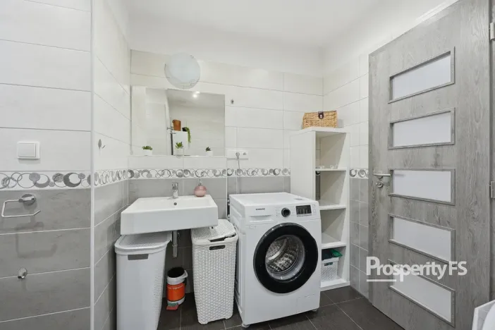 Prodej bytu 4+1, Ústí nad Labem - Bukov, Vinařská, 87 m2