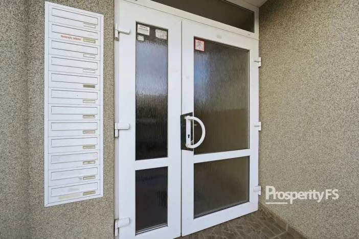 Pronájem bytu 1+1, Ústí nad Labem - Neštěmice, Seifertova, 35 m2