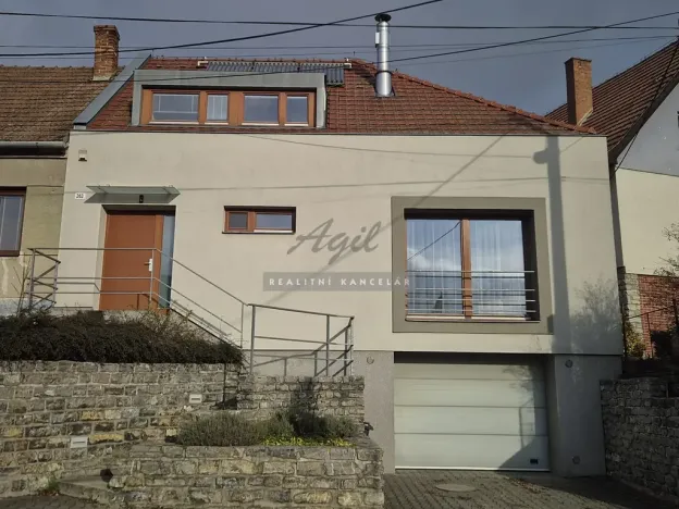 Prodej rodinného domu, Hostěnice, 142 m2