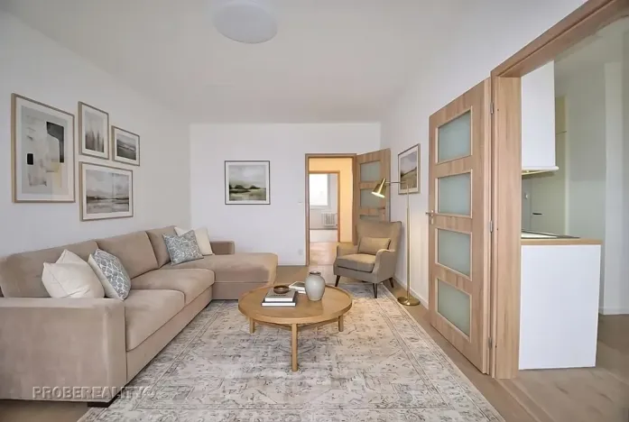 Prodej bytu 3+1, Praha - Modřany, Angelovova, 76 m2