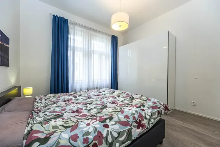 Prodej bytu 2+kk, Praha, Lucemburská, 51 m2