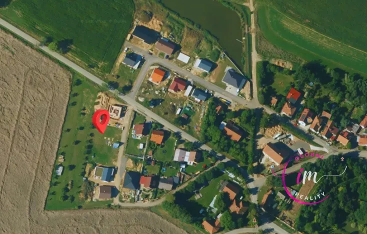 Pronájem komerčního pozemku, Černá, 450 m2