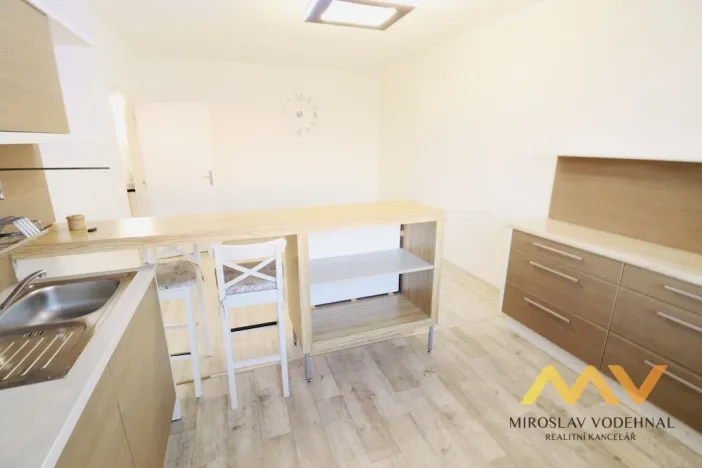 Pronájem bytu 2+kk, Hradec Králové - Nový Hradec Králové, třída Edvarda Beneše, 41 m2