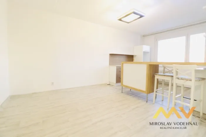 Pronájem bytu 2+kk, Hradec Králové - Nový Hradec Králové, třída Edvarda Beneše, 41 m2