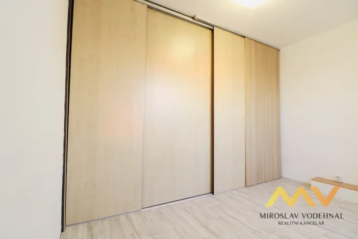 Pronájem bytu 2+kk, Hradec Králové - Nový Hradec Králové, třída Edvarda Beneše, 41 m2