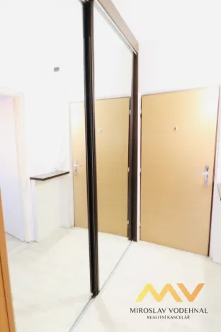 Pronájem bytu 2+kk, Hradec Králové - Nový Hradec Králové, třída Edvarda Beneše, 41 m2