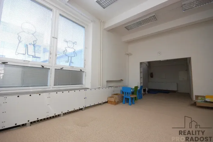 Pronájem obchodního prostoru, Brno, Lidická, 300 m2