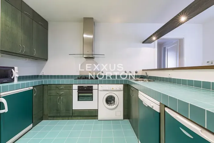 Pronájem bytu 3+1, Praha - Nové Město, Odborů, 126 m2