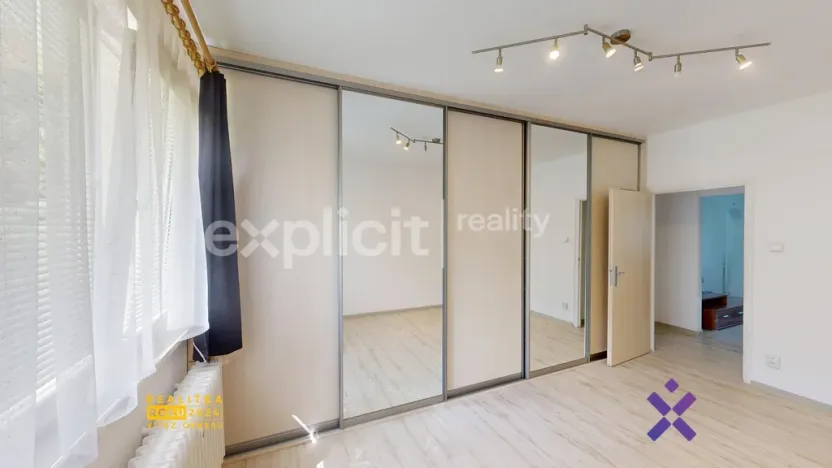 Pronájem bytu 2+1, Zlín - Malenovice, Husova, 48 m2