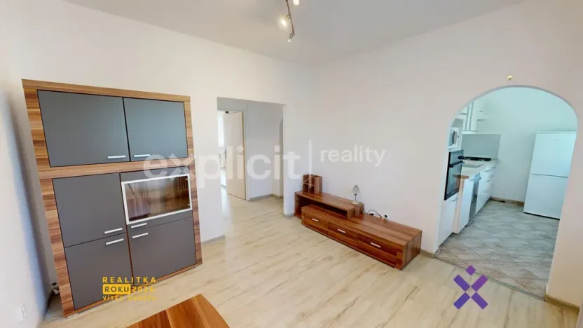 Pronájem bytu 2+1, Zlín - Malenovice, Husova, 48 m2