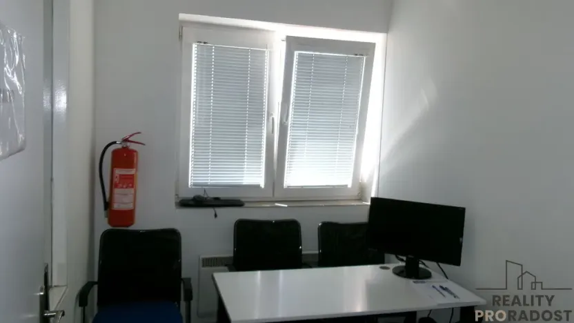 Pronájem kanceláře, Brno - Zábrdovice, 420 m2