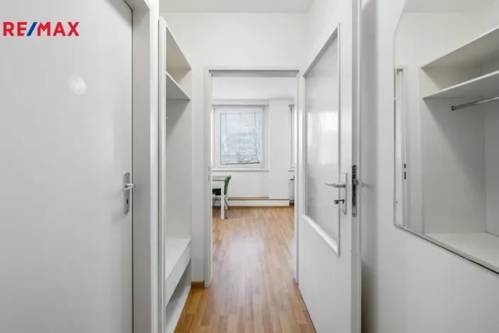 Pronájem bytu 1+kk, Hradec Králové, Akademika Heyrovského, 30 m2