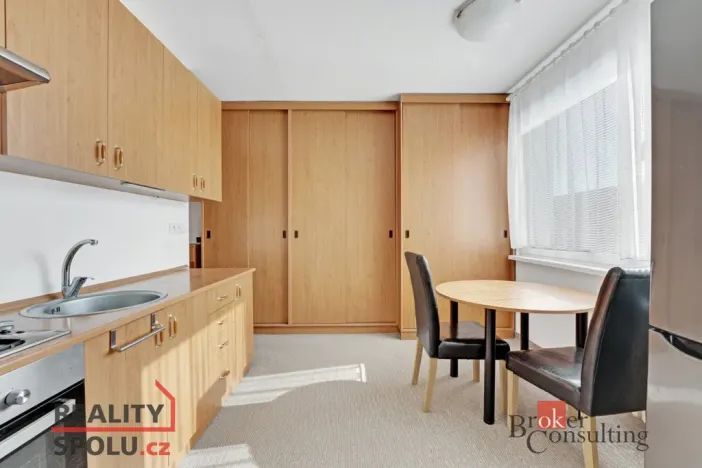 Pronájem bytu 1+1, Litoměřice - Předměstí, Topolčianská, 35 m2