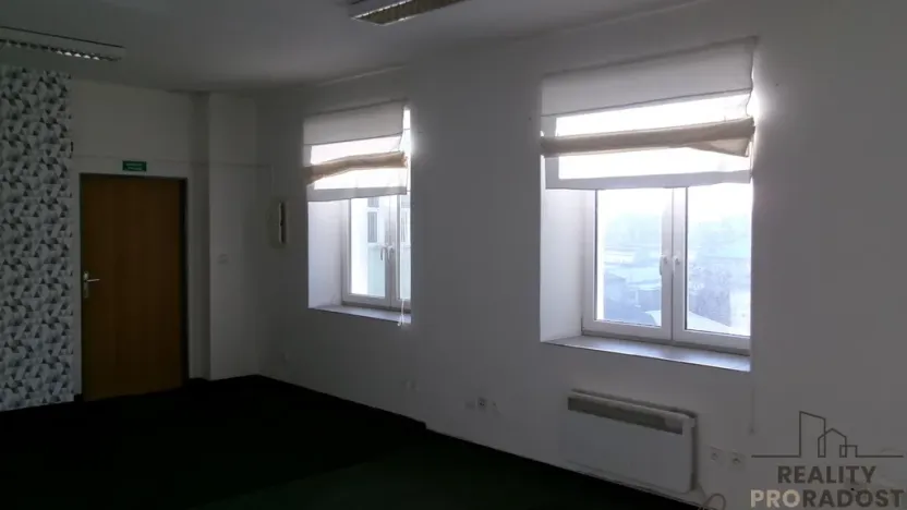 Pronájem kanceláře, Brno, Cejl, 262 m2