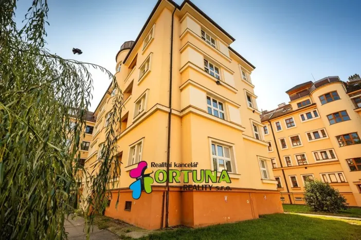 Prodej bytu 2+1, České Budějovice - České Budějovice 3, Fr. Hrubína, 81 m2