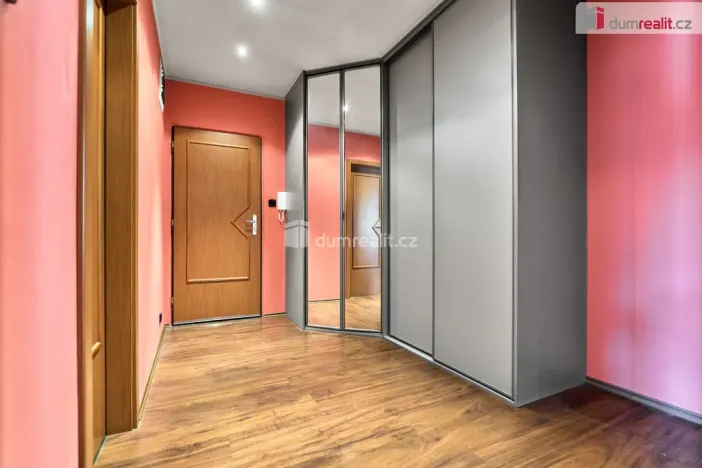 Prodej bytu 3+kk, Nová Role, Pod Nádražím, 67 m2