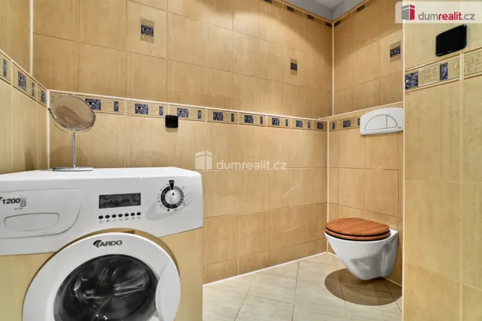 Prodej bytu 3+kk, Nová Role, Pod Nádražím, 67 m2