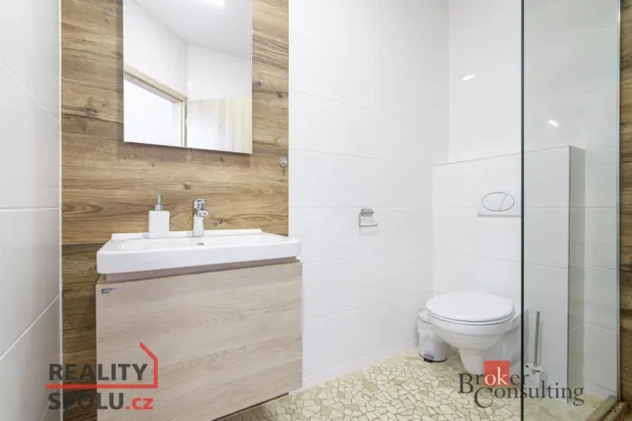 Prodej bytu 1+kk, Horní Lhota, 19 m2