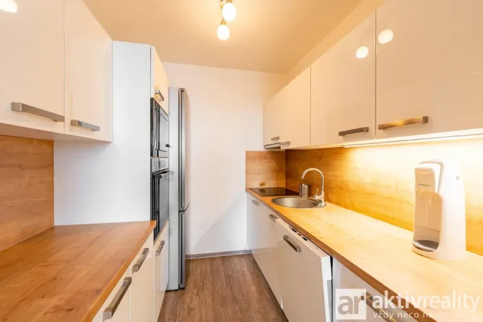 Prodej bytu 2+kk, Neratovice, Dr. E. Beneše, 40 m2