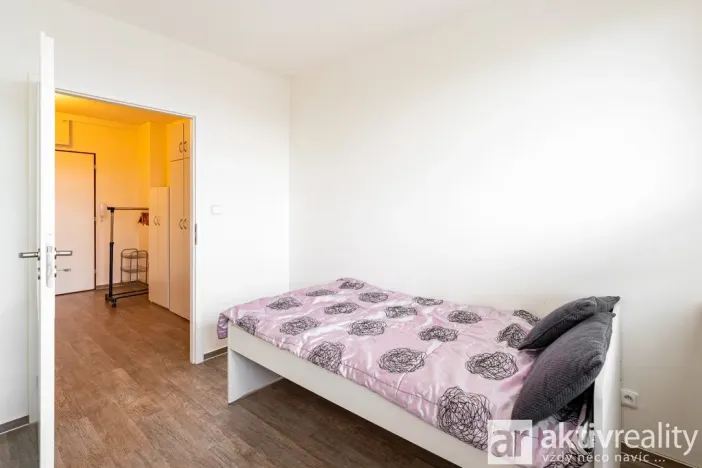 Prodej bytu 2+kk, Neratovice, Dr. E. Beneše, 40 m2