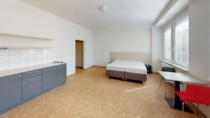 Pronájem bytu 1+kk, Praha - Smíchov, Křížová, 40 m2