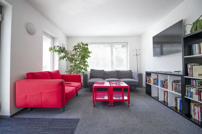 Pronájem bytu 1+kk, Praha - Smíchov, Křížová, 40 m2