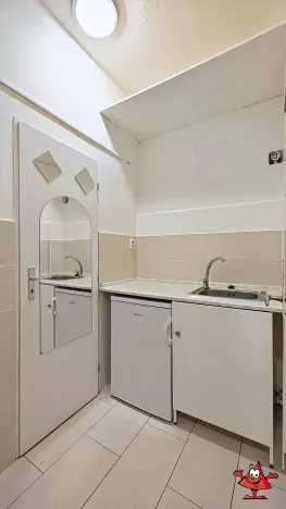 Pronájem kanceláře, Praha - Vinohrady, Lucemburská, 28 m2