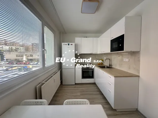 Prodej bytu 2+1, Stráž pod Ralskem, Jižní, 56 m2