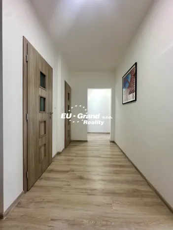 Prodej bytu 2+1, Stráž pod Ralskem, Jižní, 56 m2