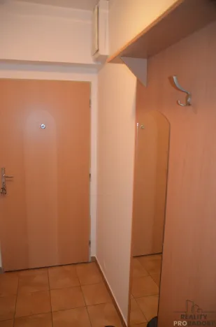 Pronájem bytu 1+kk, Brno, Zderadova, 30 m2