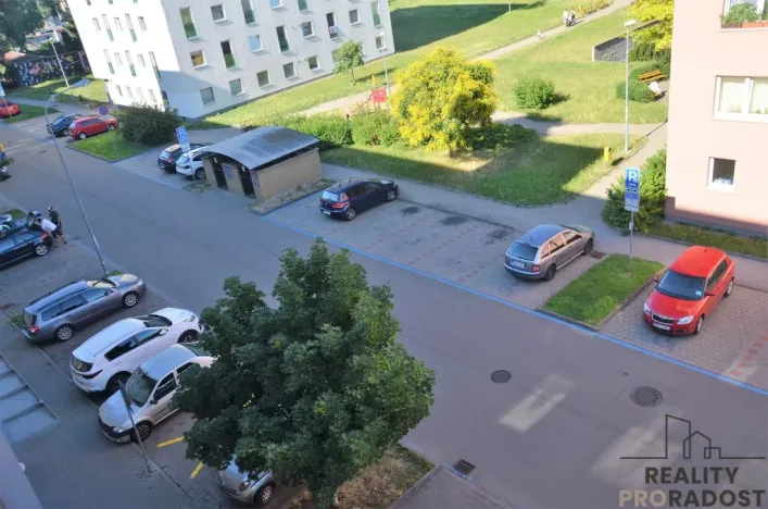 Pronájem bytu 1+kk, Brno, Zderadova, 30 m2