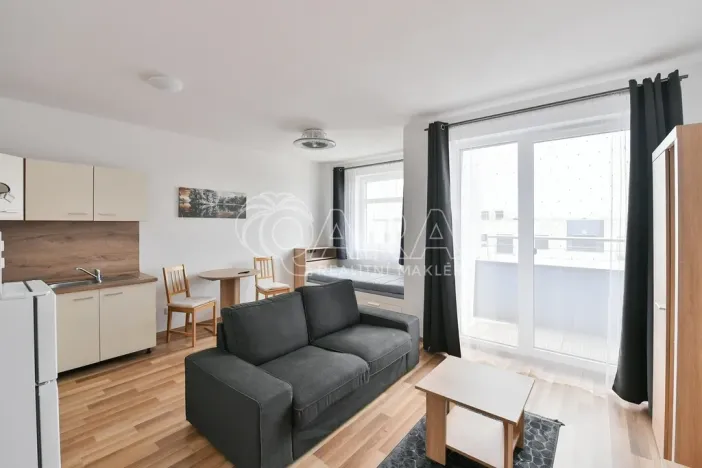 Pronájem bytu 1+kk, Praha - Uhříněves, Karla Guta, 34 m2