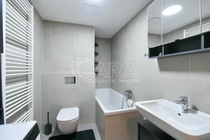 Pronájem bytu 1+kk, Praha - Uhříněves, Karla Guta, 34 m2