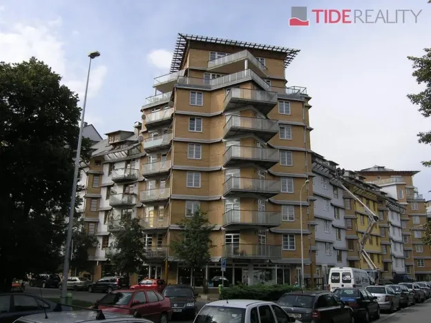 Pronájem bytu 4+kk, Praha, Na okraji, 190 m2