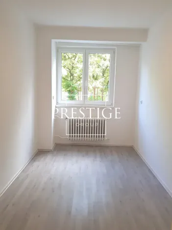 Pronájem bytu 2+kk, Praha - Košíře, Karenova, 40 m2