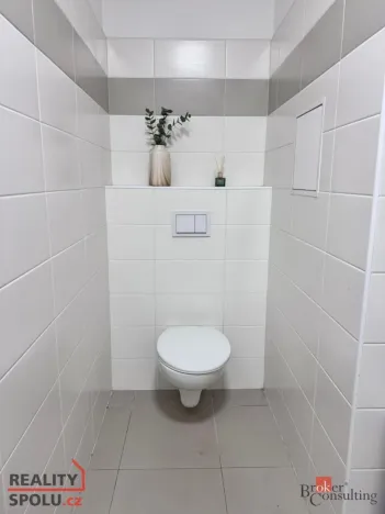 Pronájem bytu 1+kk, Žebrák, Sídliště, 35 m2