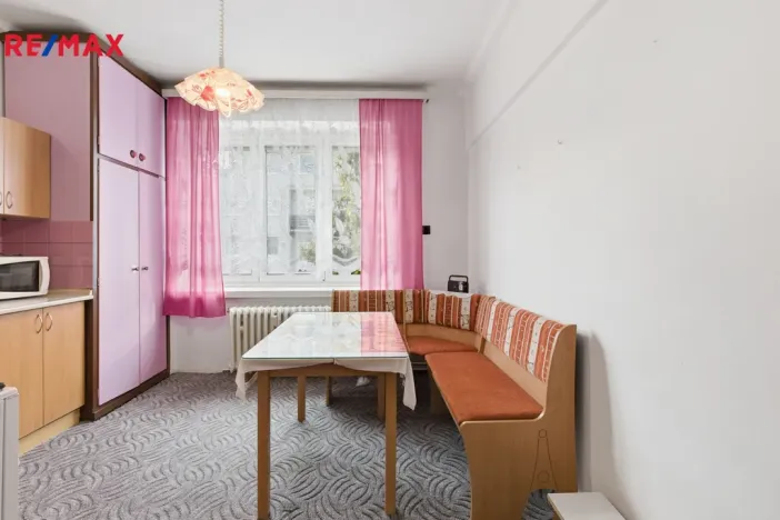 Prodej bytu 2+1, Sokolov, Jednoty, 62 m2