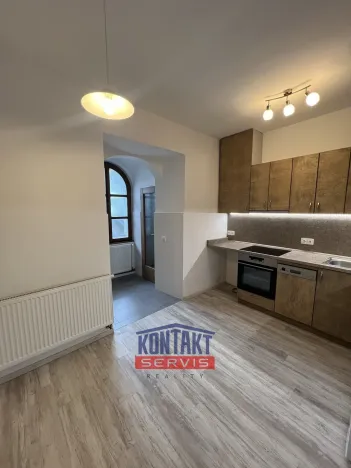 Pronájem bytu 1+kk, Jindřichův Hradec, Kostelní, 36 m2