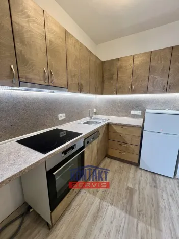 Pronájem bytu 1+kk, Jindřichův Hradec, Kostelní, 36 m2