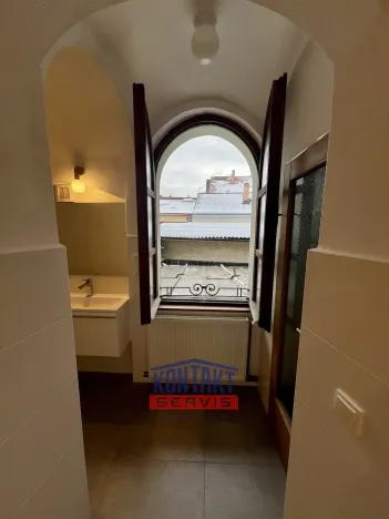 Pronájem bytu 1+kk, Jindřichův Hradec, Kostelní, 36 m2