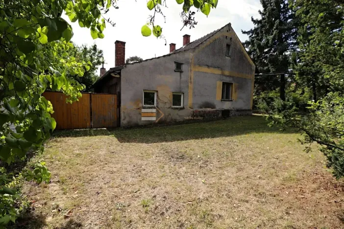 Prodej pozemku pro bydlení, Bašť, Horka, 2096 m2