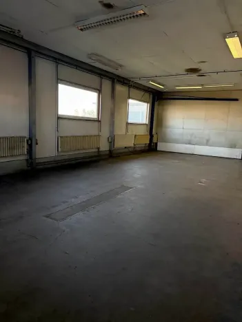 Pronájem skladu, Hradec Králové, Vlčkovická, 100 m2