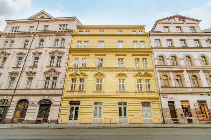 Pronájem bytu 2+kk, Praha - Smíchov, Plzeňská, 39 m2