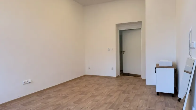 Pronájem kanceláře, Podivín, Palackého, 19 m2