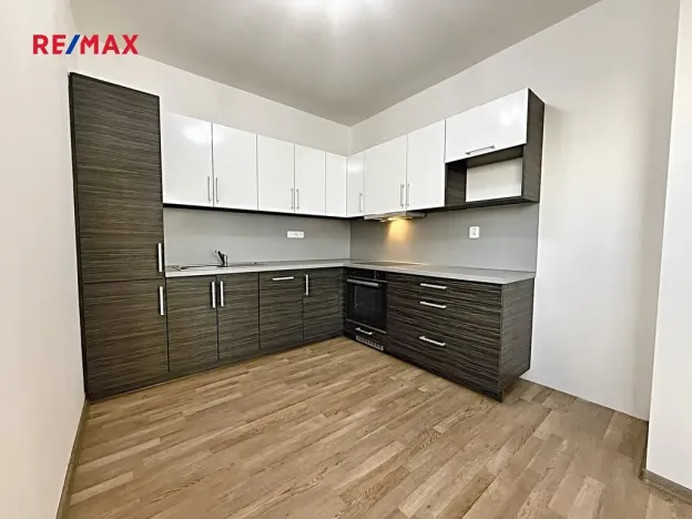 Pronájem bytu 2+kk, Chrudim, Dr. Bartůňka, 55 m2