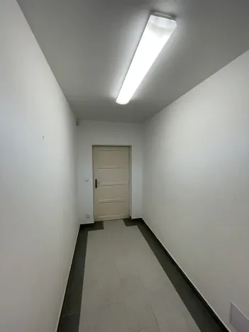 Pronájem kanceláře, Praha - Horní Počernice, Bystrá, 36 m2