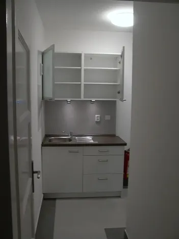 Pronájem kanceláře, Praha - Horní Počernice, Bystrá, 36 m2
